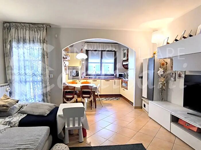 Appartamento trilocale in vendita in Via del Pesciolino, Firenze