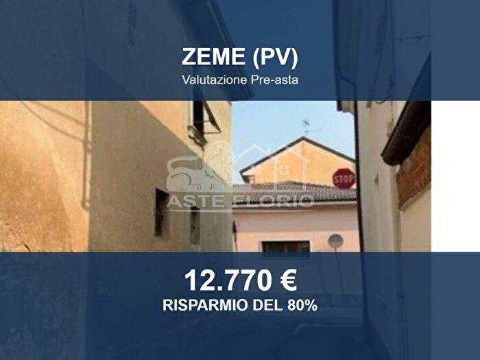 Appartamento con 6 locali in affitto in Via Teresio Olivelli, Centro, Zeme