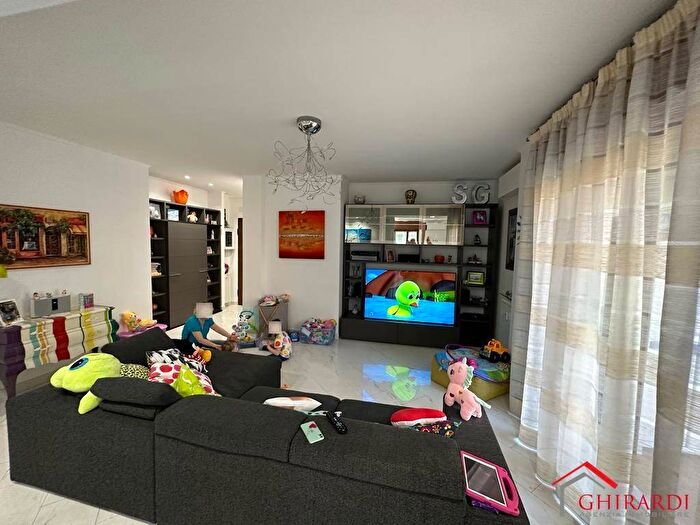 Appartamento bilocale in affitto in Via Emanuele Canesi, Sestri Ponente, Genova