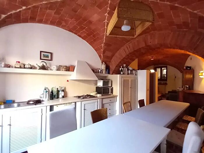 Appartamento trilocale in vendita in Castagneto Carducci