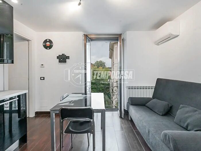 Appartamento bilocale in affitto in Via Genova Thaon di Revel, Milano