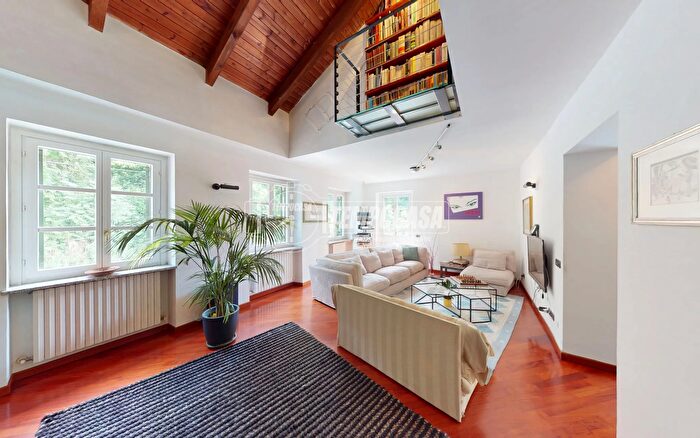 Appartamento con 8 locali in vendita in Corso Chieri, Torino