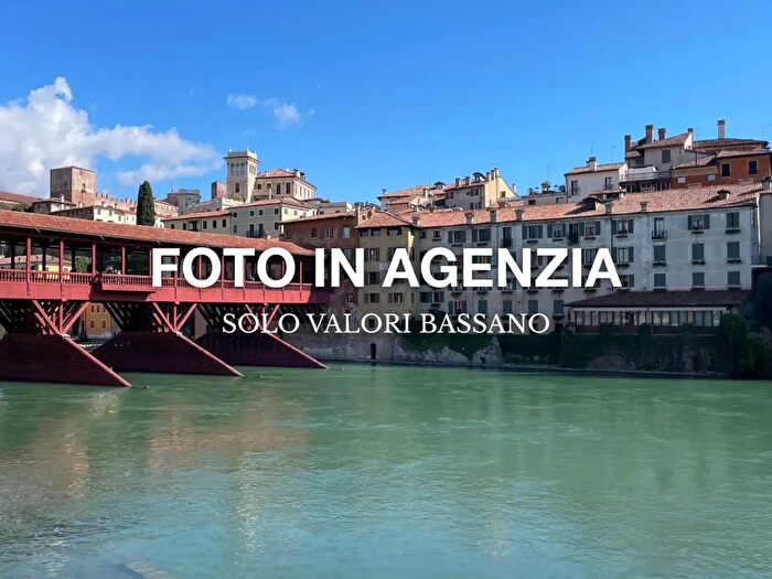 Appartamento con 6 locali in affitto in Via Angarano, Bassano Del Grappa