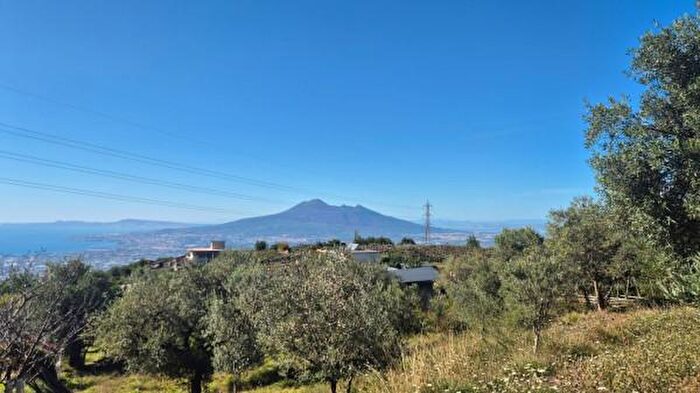 Casa in vendita in Via Sciuliante, Lettere