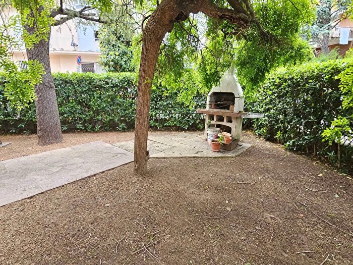 Appartamento con 5 locali in vendita in Via Carlo Denina, Rimini
