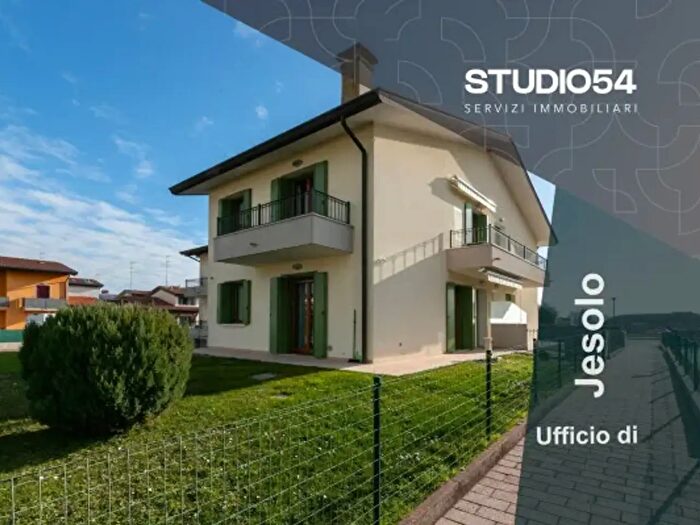 Casa trilocale in vendita in Via Monsignor Oscar Romero, San Stino di Livenza