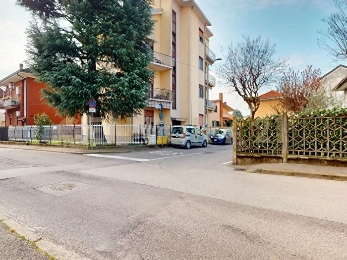 Appartamento bilocale in vendita in Via Vittorio Alfieri, Rho