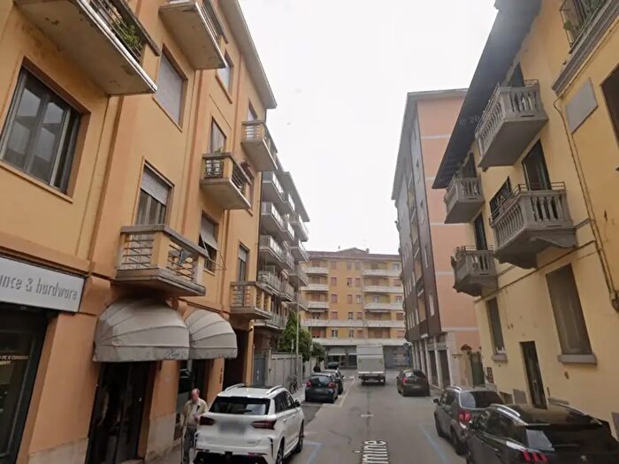 Appartamento monolocale in affitto in Via Edmondo De Amicis, Vigevano