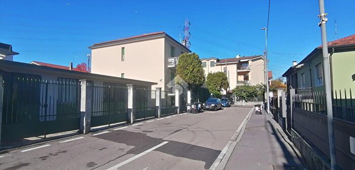 Appartamento quadrilocale in vendita in Appartamento Via Verdi, Settimo Milanese