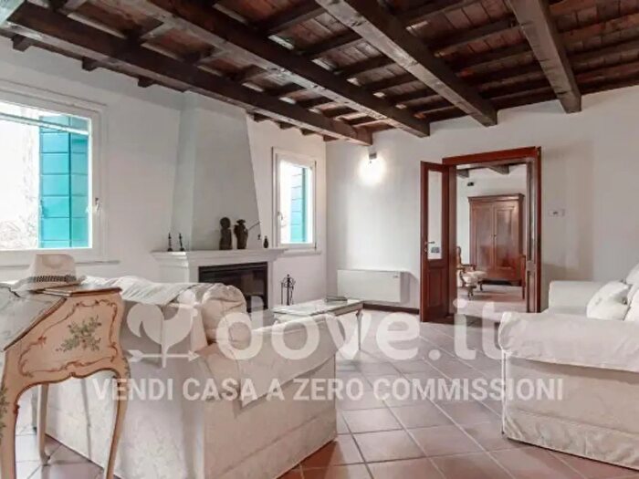 Casa con 6 locali in vendita in Via Fabio Filzi, Canaro