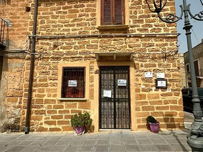 Casa bilocale in affitto in Via di Leo, Calamonaci