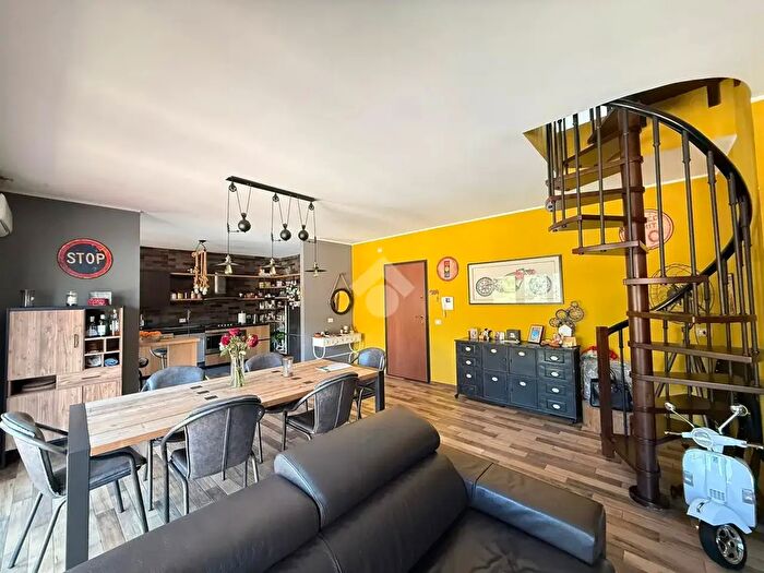 Appartamento trilocale in vendita in Vico Salemi, Reggio Calabria