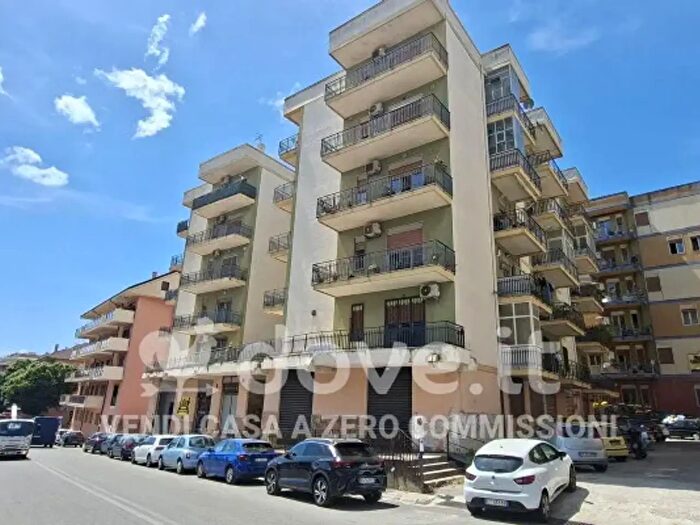 Appartamento bilocale in vendita in Via Pietro Castelli, Messina