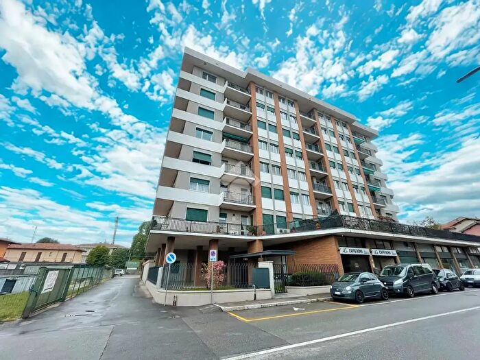 Appartamento con 5 locali in vendita in Corso Roma, Borgomanero