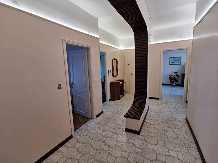 Appartamento trilocale in affitto in Via Giorgio Amendola, Soverato Marina, Soverato