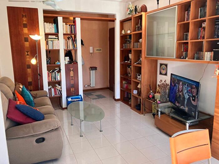 Appartamento trilocale in vendita in Via Gaeta, Piccarello, Latina
