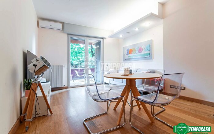 Appartamento trilocale in vendita in Via Valera, Arese