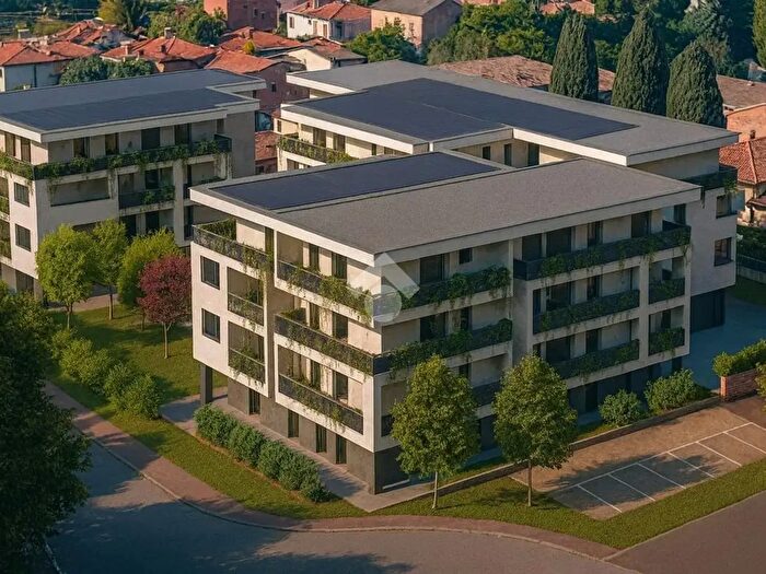 Appartamento bilocale in vendita in Via Adua, Robecco Sul Naviglio
