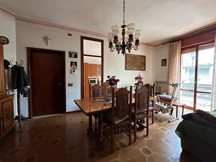 Appartamento trilocale in vendita in Via San Bernardo da Chiaravalle, Fiorenzuola DArda