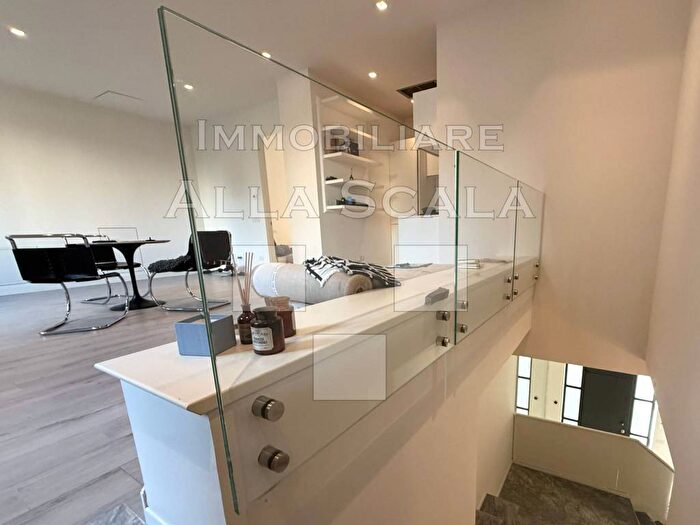 Appartamento trilocale in affitto in Via Tommaso Salvini, Palestro, Milano