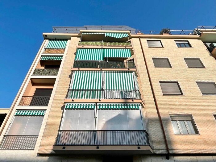 Appartamento trilocale in affitto in Via Mongrando, Vanchiglietta, Torino