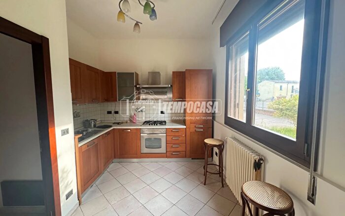 Appartamento quadrilocale in vendita in Via Giotto, Rovigo