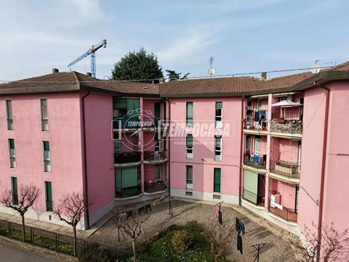 Appartamento trilocale in vendita in Via per Trezzo, Vaprio DAdda