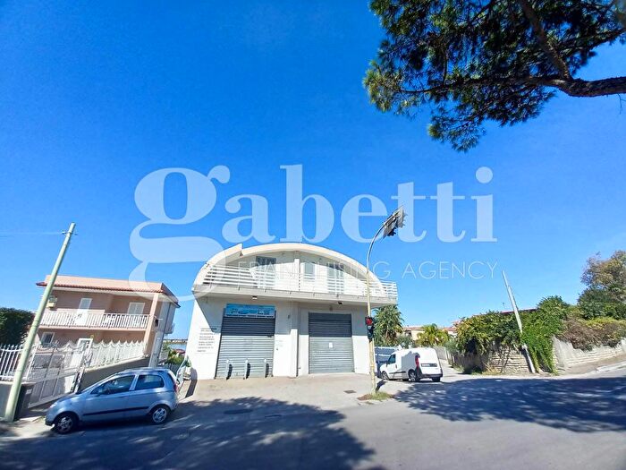 Appartamento trilocale in vendita in Via Lago Patria, Giugliano In Campania