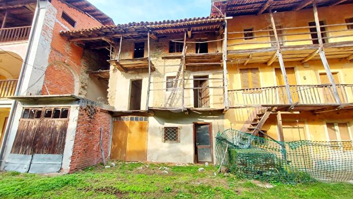 Casa quadrilocale in vendita in Via Marta, San Martino Canavese