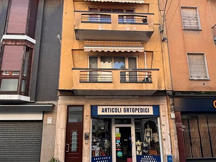 Case in Vendita e in Affitto - 3