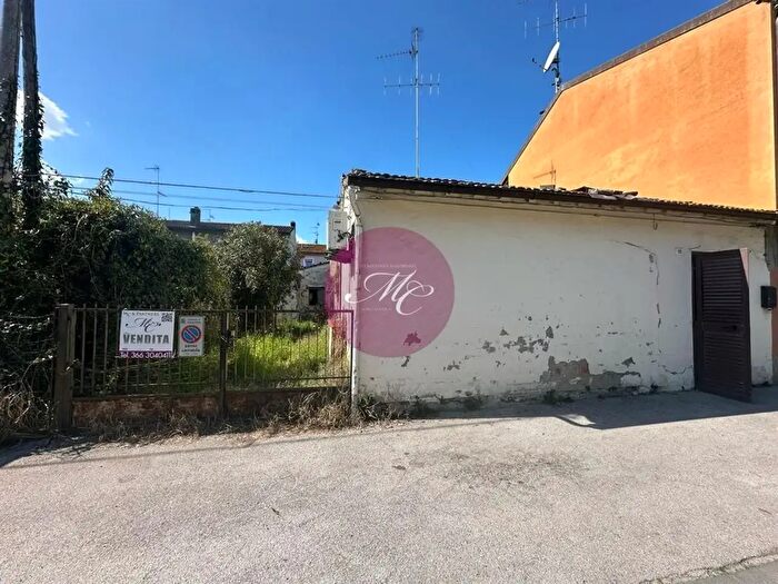 Casa con 5 locali in vendita in Via Zarattini, Ravenna