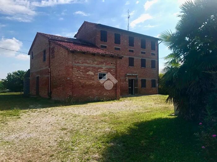 Casa con 6 locali in vendita in Via Fingoli, San Stino di Livenza