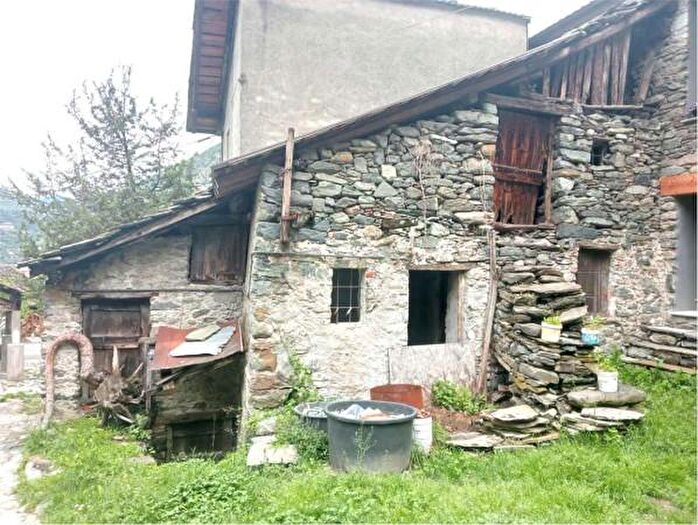 Casa trilocale in vendita in Ronchalles Superiore, Issogne