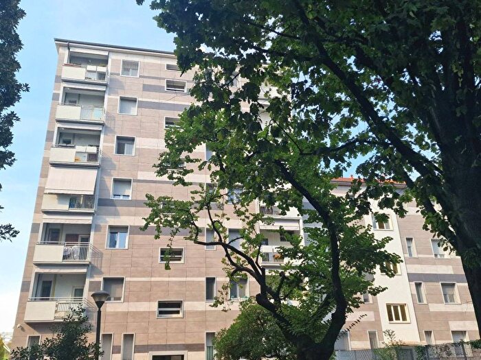 Appartamento trilocale in affitto in Via Luigi Soderini, Tripoli Soderini, Milano