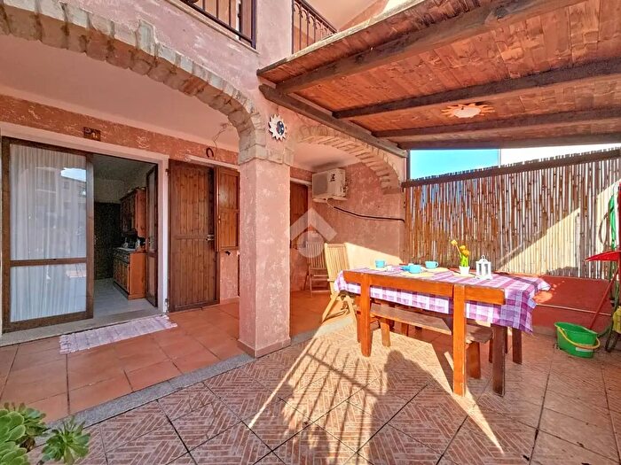 Appartamento trilocale in vendita in Via Roma, Valledoria