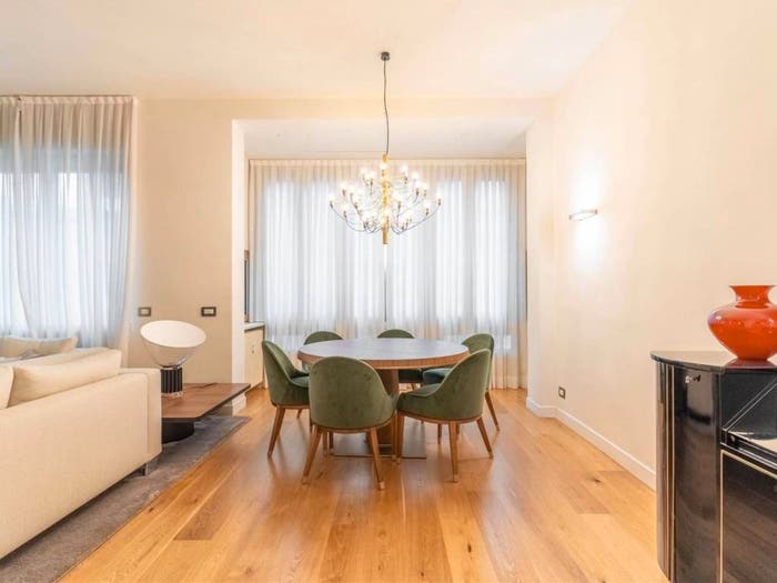 Appartamento con 6 locali in affitto in Turati, Milano