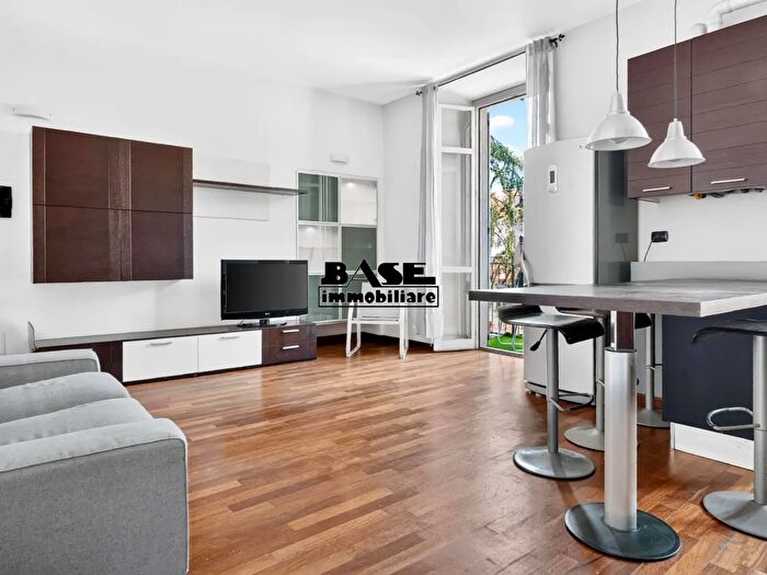 Appartamento bilocale in vendita in Piazza San Rocco, Como