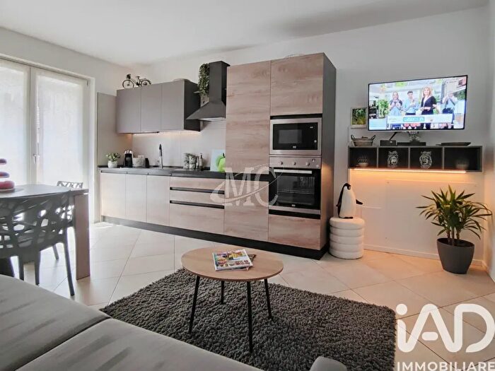 Appartamento trilocale in vendita in Via del Garda, Mori