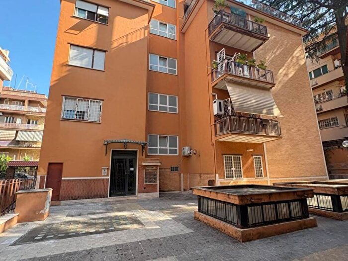 Appartamento bilocale in vendita in Via dei Cristofori, Torrevecchia, Roma