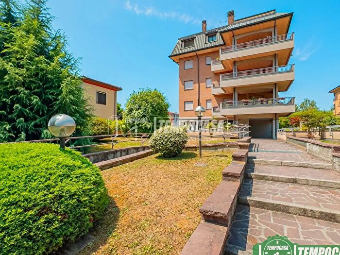 Appartamento trilocale in vendita in Melegnano