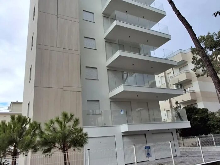 Appartamento quadrilocale in vendita in Piazza Brescia, Jesolo