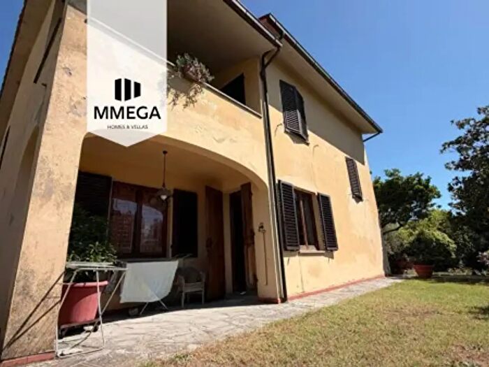 Casa con 6 locali in vendita in Figline e Incisa Valdarno