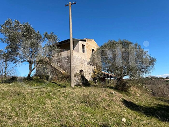 Casa quadrilocale in vendita in Traversa di Via Prima Marrochelle Snc, Castel Campagnano