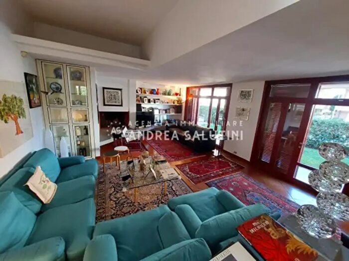 Casa con 6 locali in vendita in Via Giovanni Pascoli, Pontedera