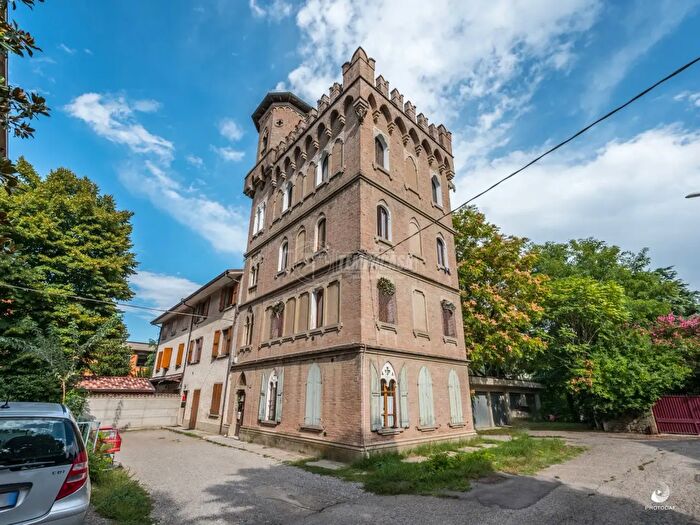 Appartamento bilocale in vendita in Via Monte Cimone, Reggio nell'Emilia