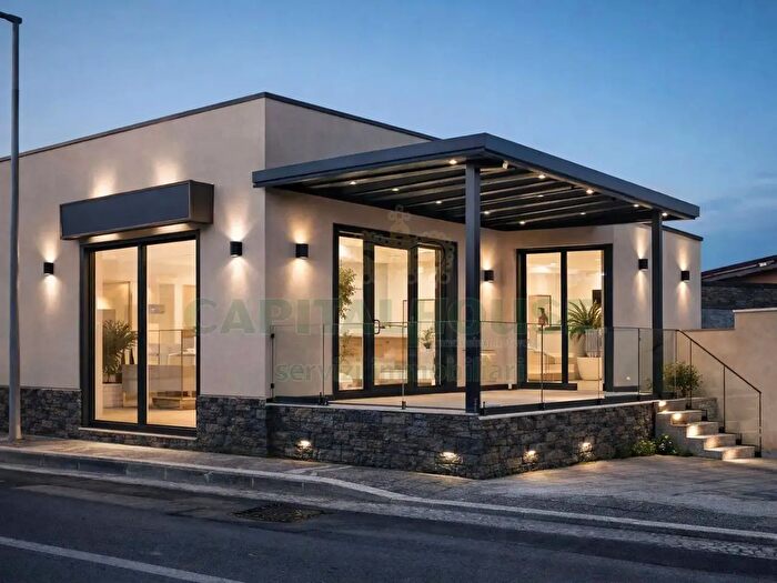 Appartamento trilocale in vendita in Pozzoromolo, Palma Campania