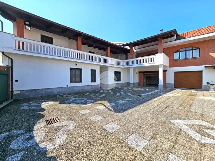 Casa quadrilocale in vendita in Via Nuova, Villareggia