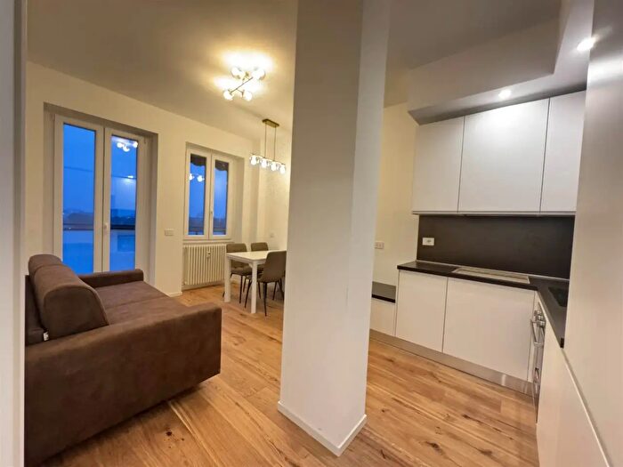 Appartamento bilocale in vendita in Milano