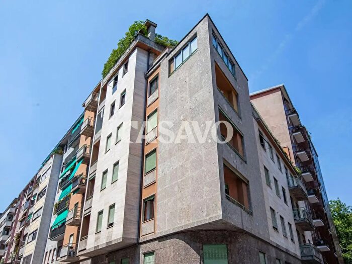 Appartamento quadrilocale in vendita in Milano