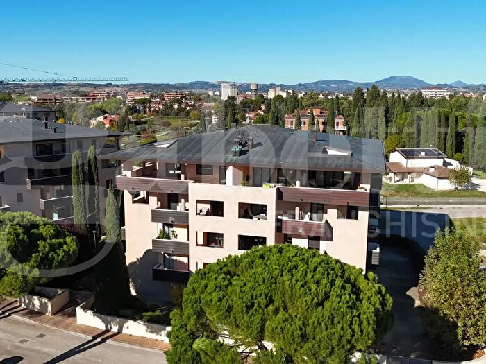 Appartamento quadrilocale in vendita in Via Gemelli Baldoni, Bastia Umbra